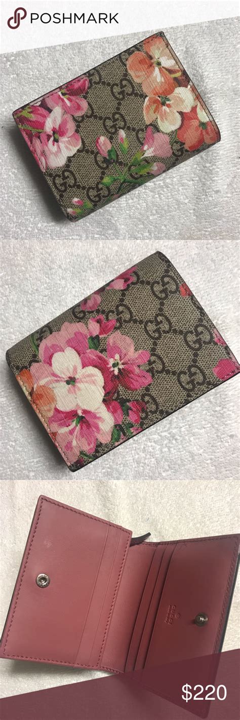 gucci wallet floral